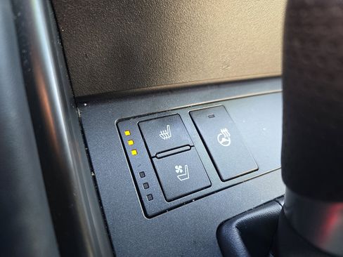 Certified 2023 Lexus IS 350 F Sport image 25