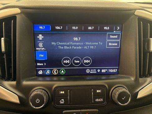 Used 2023 GMC Terrain SLT w/ Infotainment Package II AWD/4WD image 18