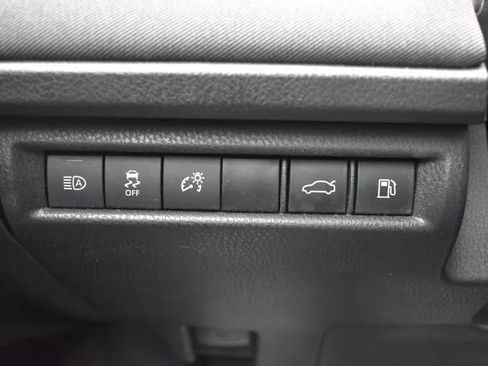 Used 2025 Toyota Camry LE FWD image 23