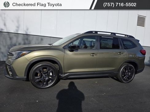 Used 2024 Subaru Ascent Onyx Edition image 2