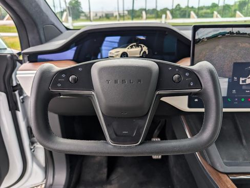 Used 2022 Tesla Model X AWD/4WD image 22