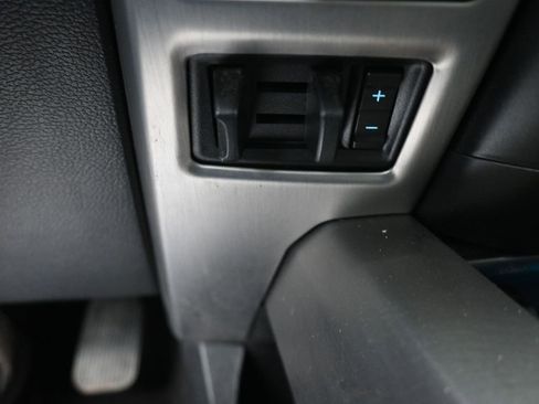 Used 2018 Ford F150 Platinum w/ Equipment Group 701A Luxury AWD/4WD image 15