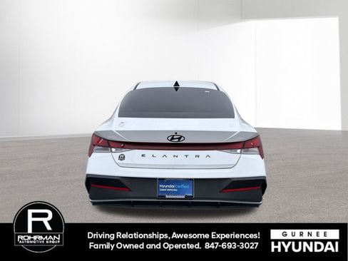 Certified 2024 Hyundai Elantra SEL FWD image 8