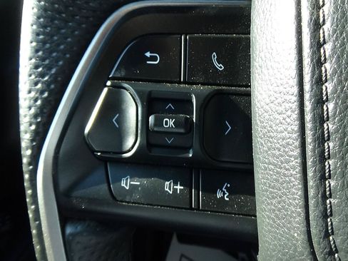 Used 2025 Toyota Tacoma TRD Sport AWD/4WD image 25