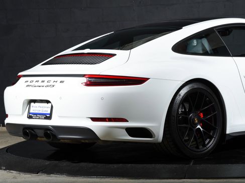 Used 2019 Porsche 911 Carrera GTS RWD image 19