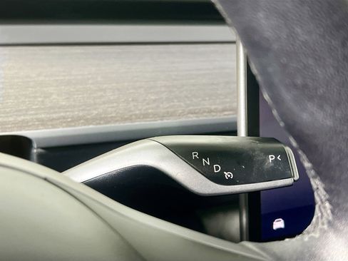 Used 2024 Tesla Model Y 2WD image 24