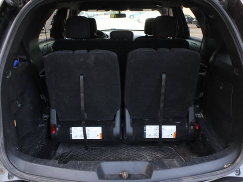 Used 2018 Ford Explorer XLT w/ Equipment Group 201A AWD/4WD image 8