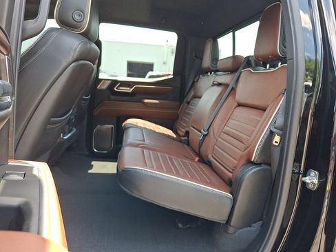 Certified 2023 GMC Sierra 1500 Denali Ultimate AWD/4WD image 7