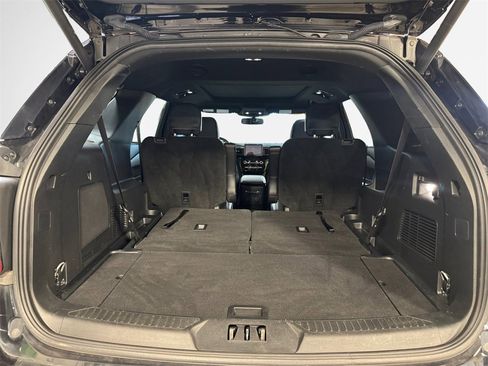 Used 2024 Ford Explorer ST-Line w/ Class IV Trailer Tow Package image 25