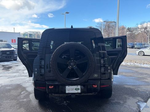 Used 2023 Land Rover Defender 110 X image 11