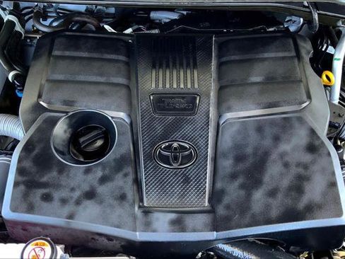 Certified 2025 Toyota Tundra Limited w/ TRD Off-Road Package AWD/4WD image 32