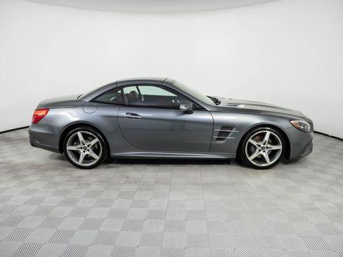 Used 2018 Mercedes-Benz SL 550 image 23