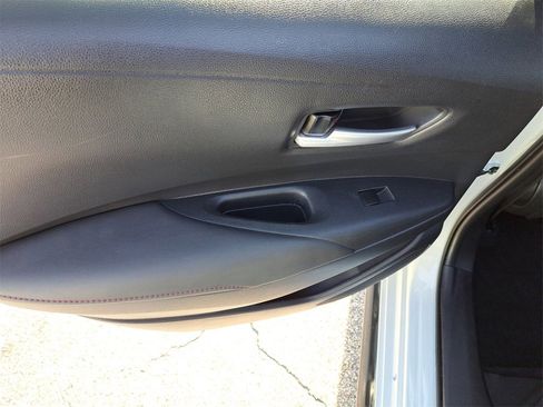 Used 2023 Toyota Corolla SE image 7