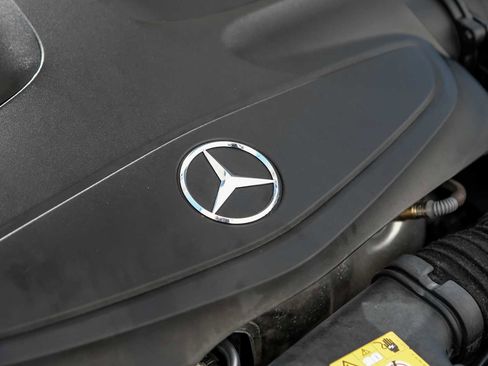 Used 2018 Mercedes-Benz GLA 250 image 51