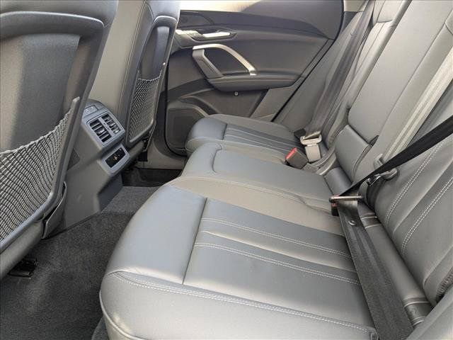 Used 2025 Audi Q5 Premium AWD/4WD image 15