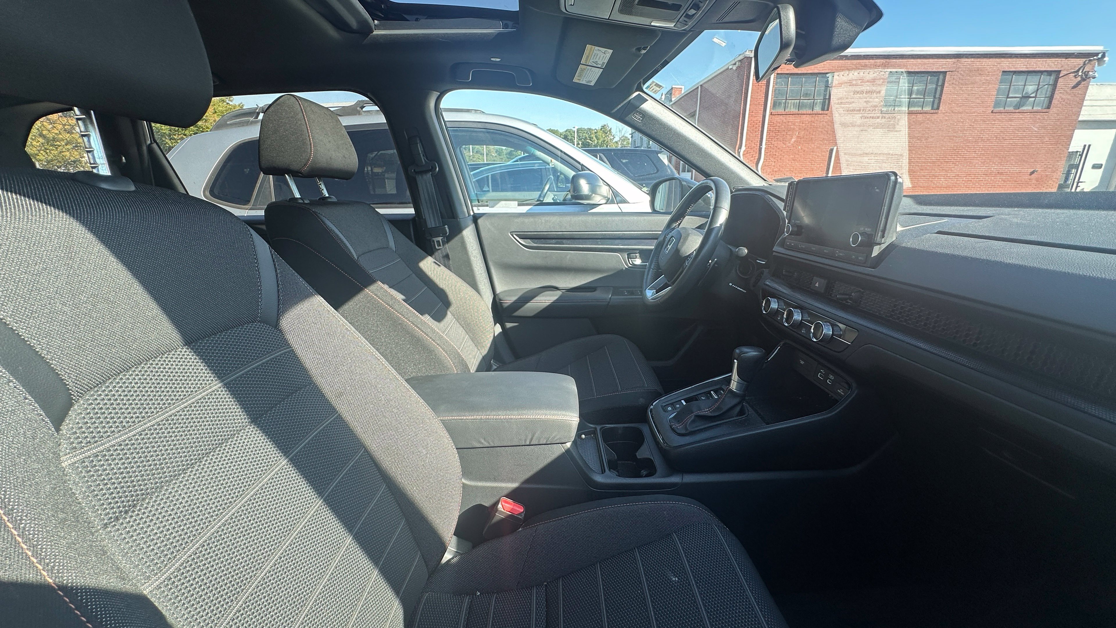 Used 2024 Honda CR-V Sport image 8