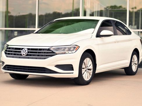 Used 2020 Volkswagen Jetta S FWD image 3