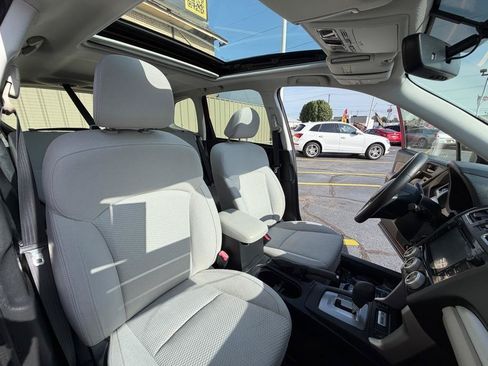 Used 2017 Subaru Forester 2.5i Premium w/ All-Weather Package AWD/4WD image 24