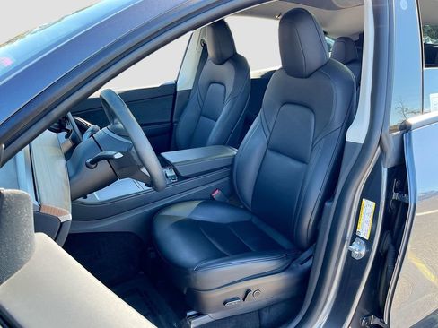 Used 2022 Tesla Model Y Performance image 20