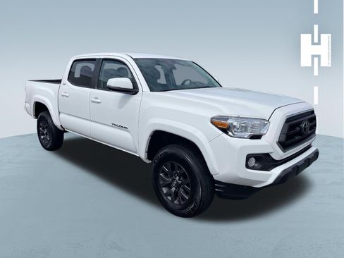 Used 2023 Toyota Tacoma SR5 w/ Technology Package image 1