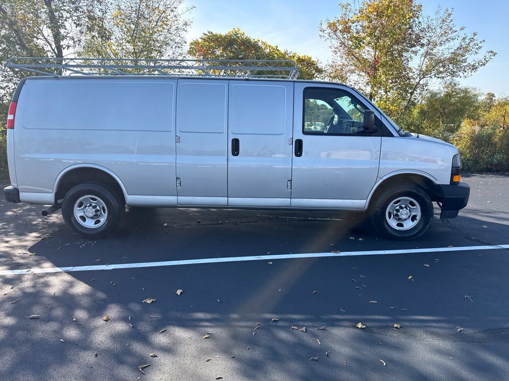Used 2021 Chevrolet Express 2500 Extended w/ Driver Convenience Package RWD image 9