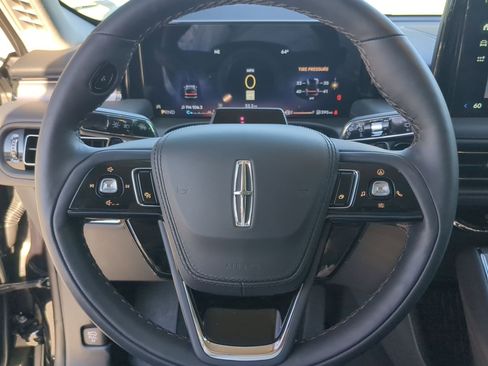 New 2026 Lincoln Aviator 2WD image 13