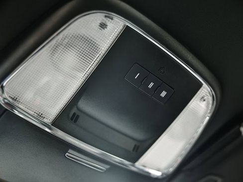 Used 2023 Dodge Charger GT image 39