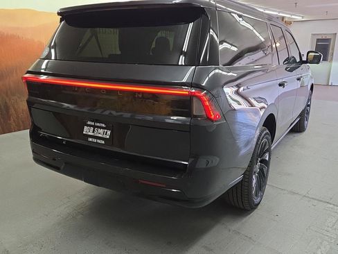 New 2025 Lincoln Navigator L Reserve w/ Jet Appearance Package image 28