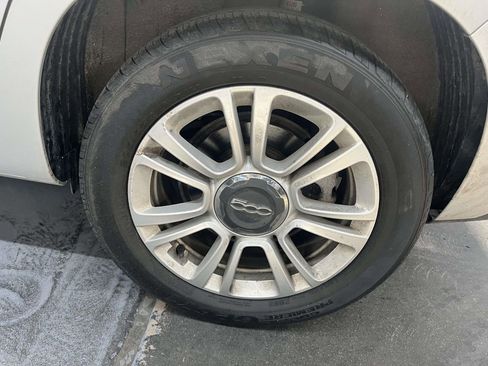 Used 2018 FIAT 500L Pop w/ Popular Equipment Group image 9