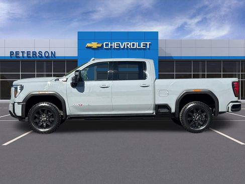 Certified 2025 GMC Sierra 3500 AT4 w/ AT4 Premium Plus Package AWD/4WD image 7