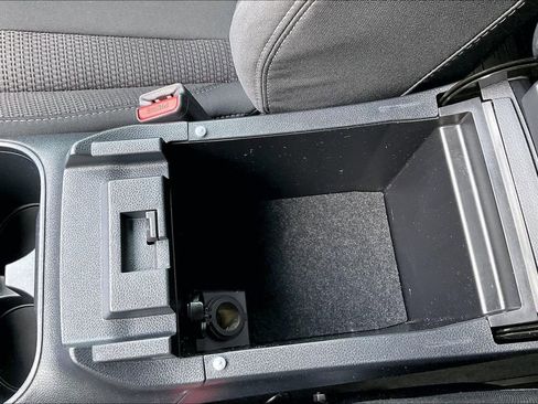 Used 2022 Subaru Outback Premium image 26