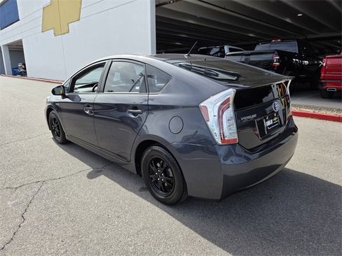 Used 2015 Toyota Prius Four image 4