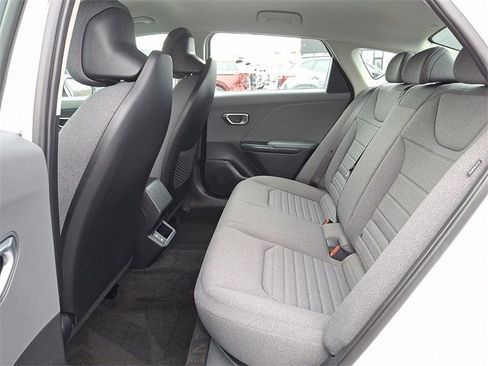 Certified 2025 Kia K4 EX image 10