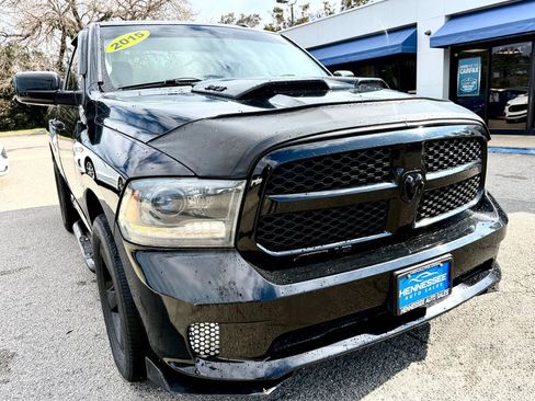 Used 2015 RAM 1500 Express w/ Black Ram 1500 Express Group RWD image 8