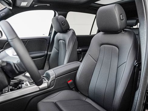 New 2026 Mercedes-Benz GLB 250 250 image 11