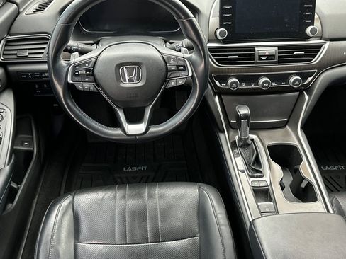 Used 2018 Honda Accord Touring image 15