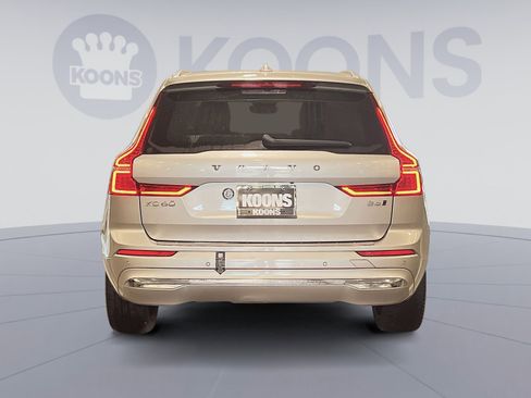 Used 2023 Volvo XC60 B6 Ultimate w/ Protection Package Premier image 5