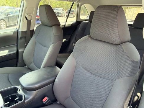 Certified 2025 Toyota RAV4 LE AWD/4WD image 10