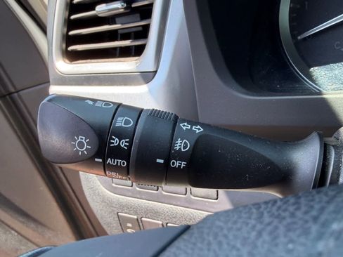 Used 2017 Toyota Highlander XLE FWD image 15