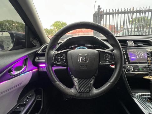 Used 2017 Honda Civic EX image 10