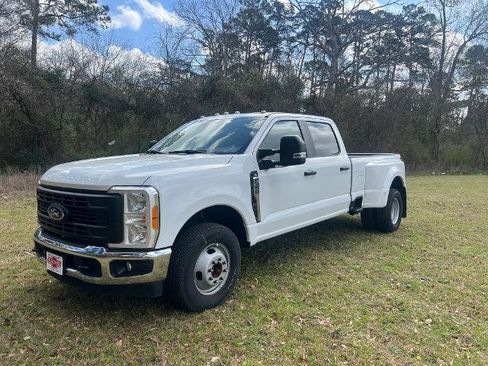 Used 2023 Ford F350 XL w/ XL Driver Assist Package image 1