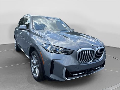 New 2026 BMW X5 xDrive40i w/ Premium Package AWD/4WD image 3