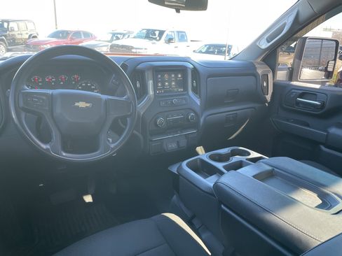 Used 2022 Chevrolet Silverado 2500 Custom w/ Snow Plow Prep/Camper Package image 26