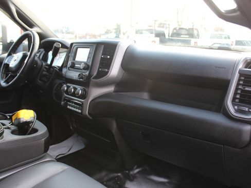 Used 2021 RAM 5500 Tradesman w/ Chrome Appearance Group image 22