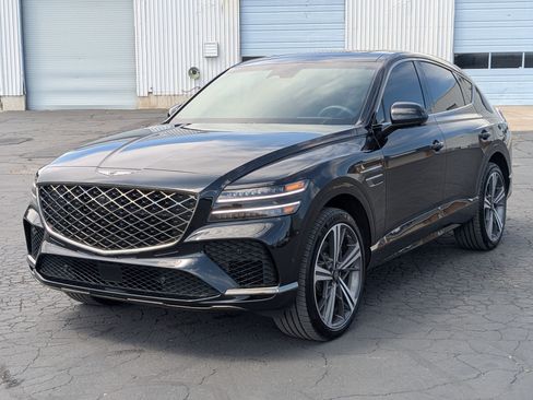 Used 2025 Genesis GV80 3.5T e-SC AWD/4WD image 10