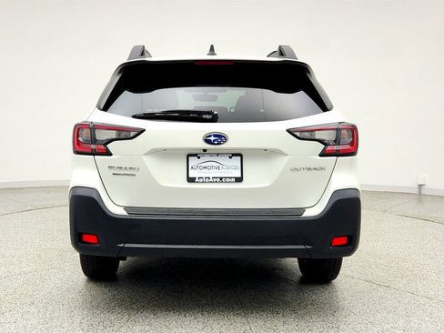 Used 2024 Subaru Outback Premium image 6