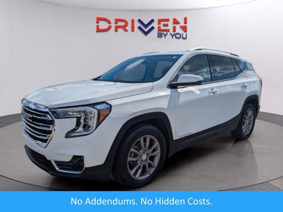 Used 2024 GMC Terrain SLT