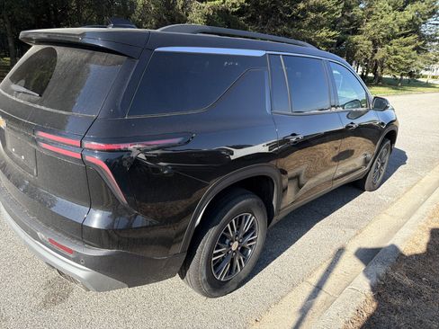 Certified 2026 Chevrolet Traverse LT AWD/4WD image 9