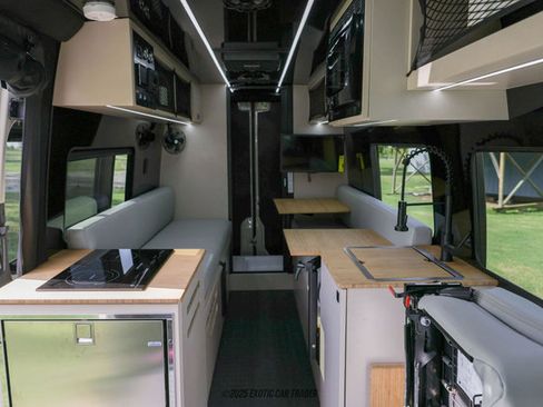 Used 2025 Mercedes-Benz Sprinter 2500 image 96