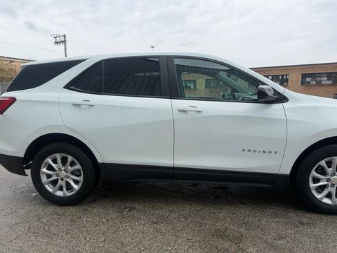 Used 2020 Chevrolet Equinox LS w/ LS Convenience Package FWD image 5